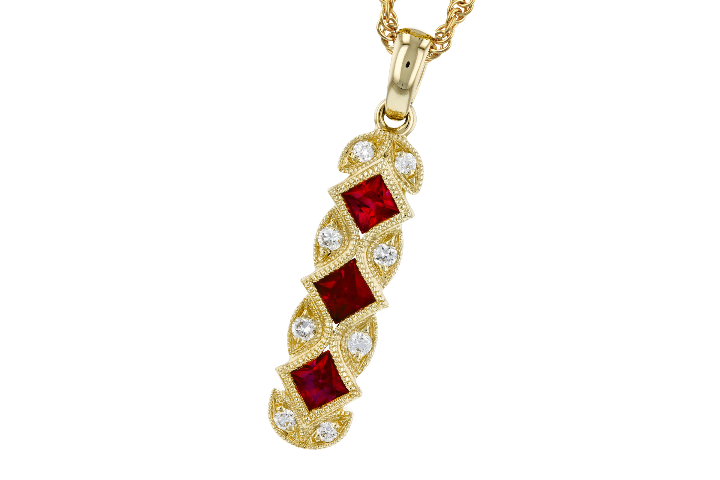 B276-10859: NECKLACE .55 TW RUBY .64 TGW