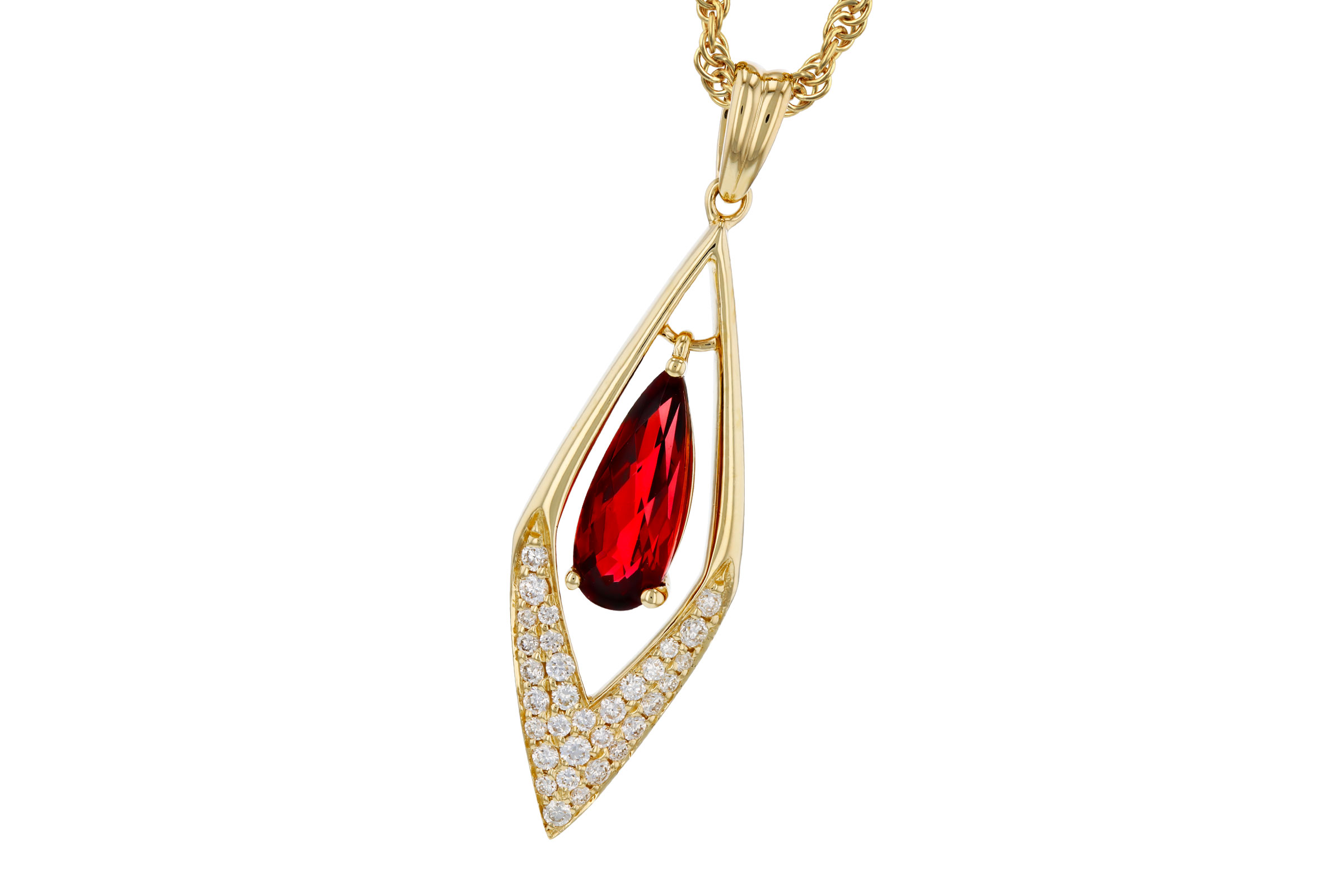 B276-11750: NECK .93 GARNET 1.10 TGW (10x4MM GAR)