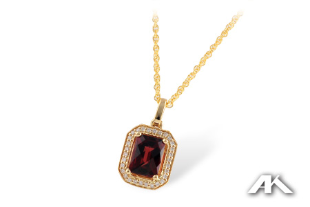 C187-93632: NECK 1.93 GARNET 2.04 TGW