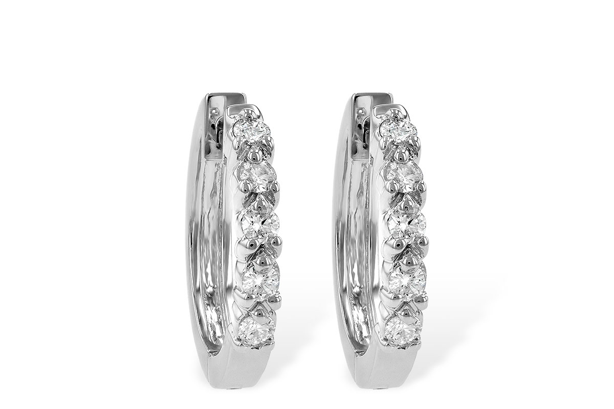 K186-12650: EARRINGS .25 TW