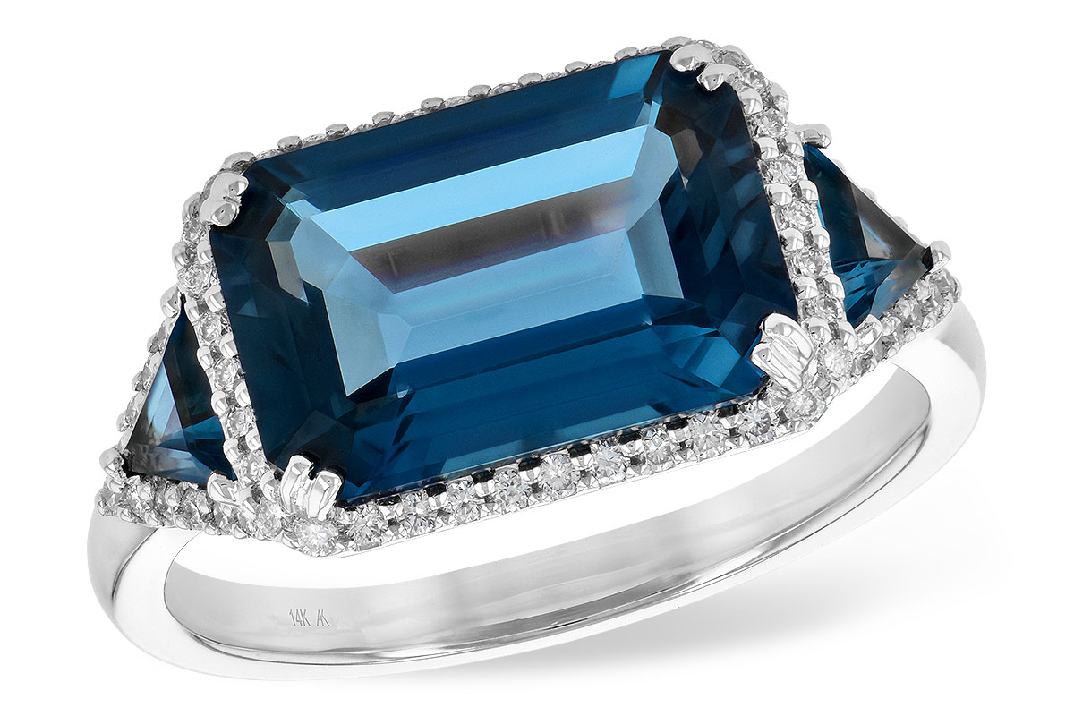 M190-66313: LDS RG 4.60 TW LONDON BLUE TOPAZ 4.82 TGW (12x8MM)